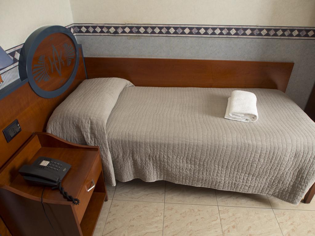Hotel Kroma Рагуза Екстериор снимка