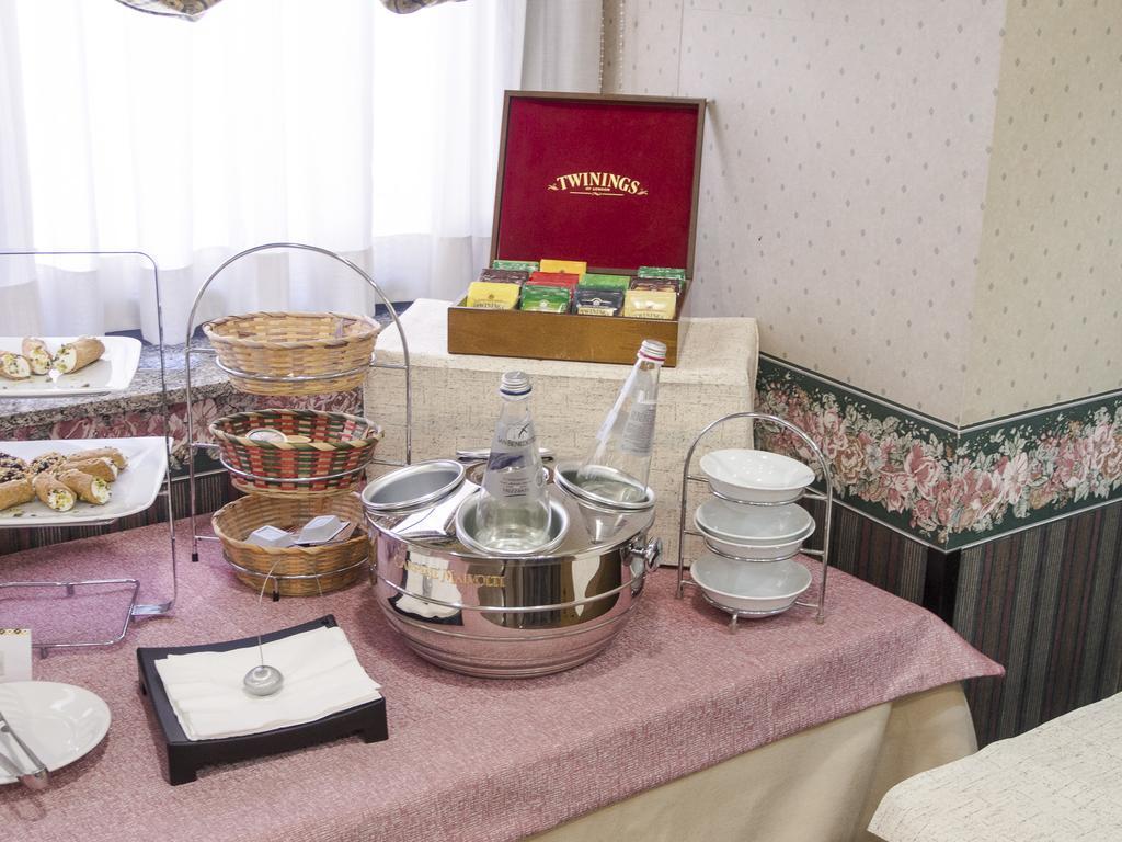 Hotel Kroma Рагуза Екстериор снимка