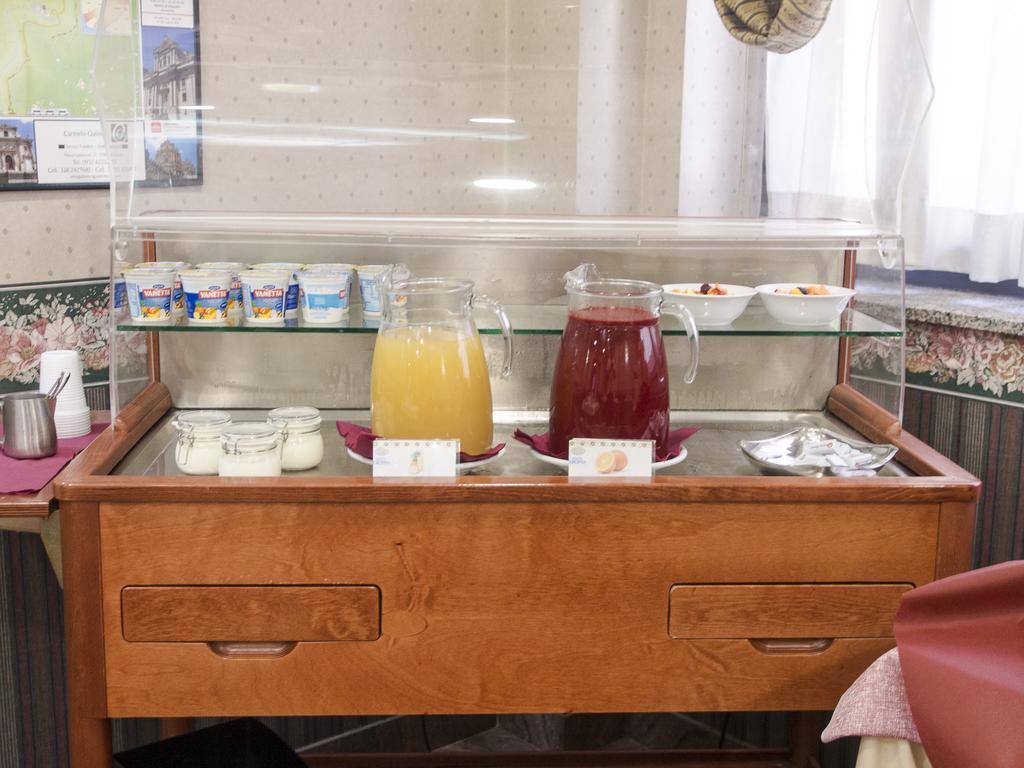 Hotel Kroma Рагуза Екстериор снимка