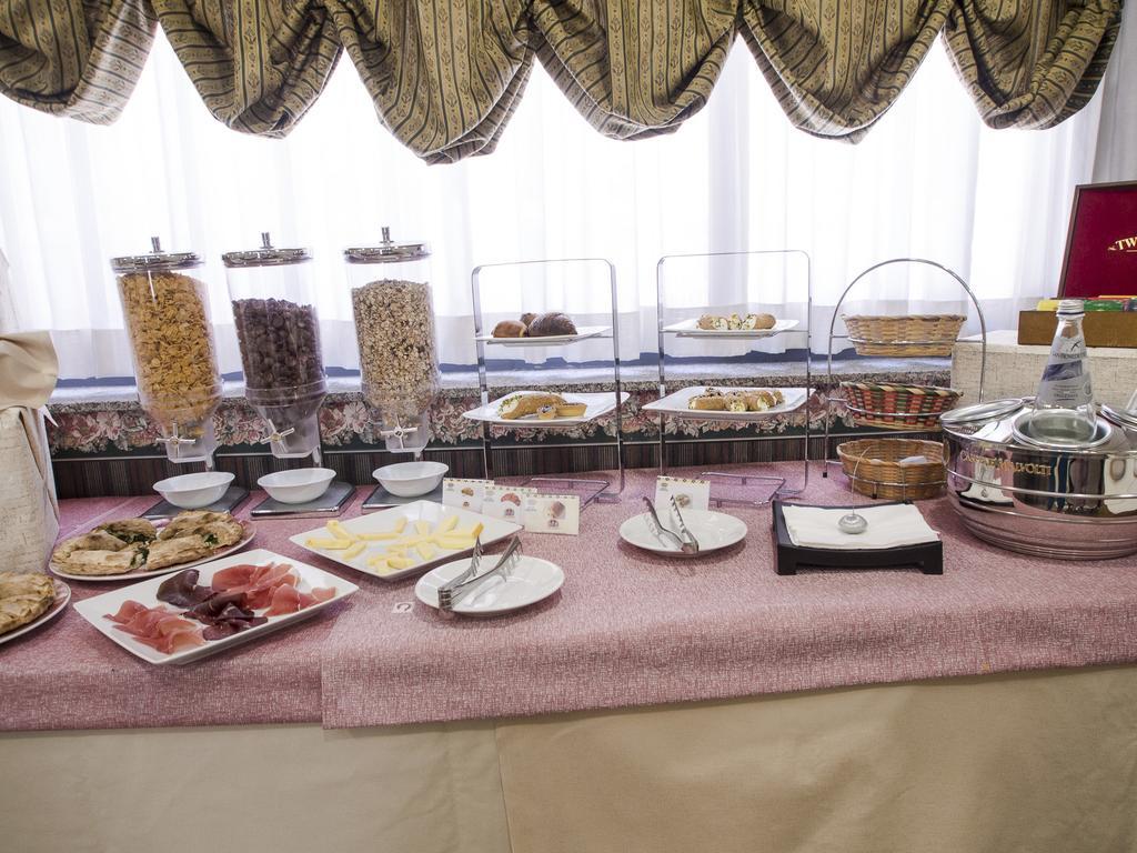 Hotel Kroma Рагуза Екстериор снимка