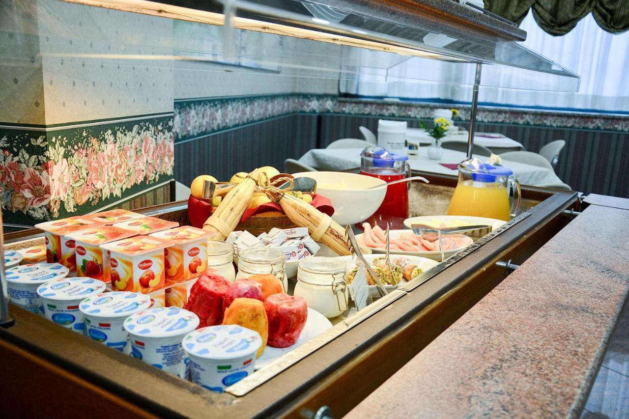 Hotel Kroma Рагуза Екстериор снимка