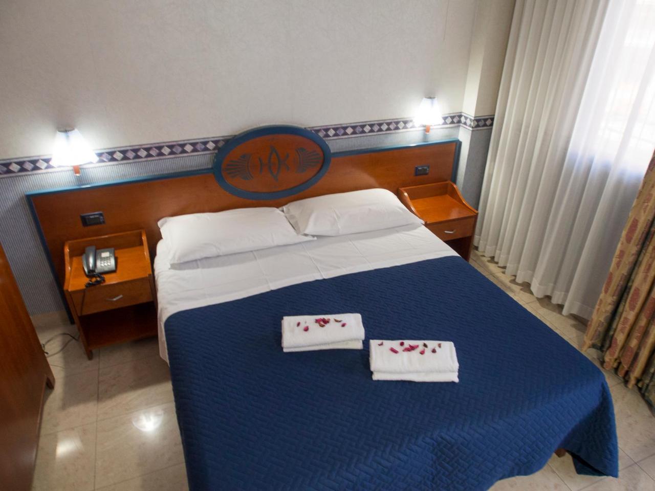 Hotel Kroma Рагуза Екстериор снимка
